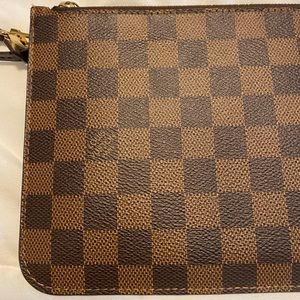 Authentic Louis Vuitton Neverfull wristlet